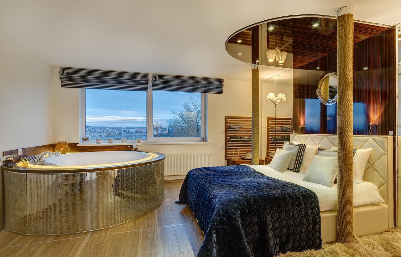 June Street Spa Apartments Вилнюс Екстериор снимка