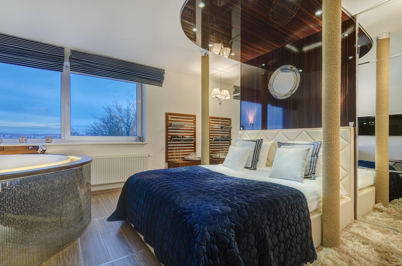 June Street Spa Apartments Вилнюс Екстериор снимка